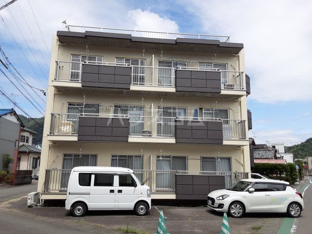 静岡市駿河区丸子のマンションの建物外観
