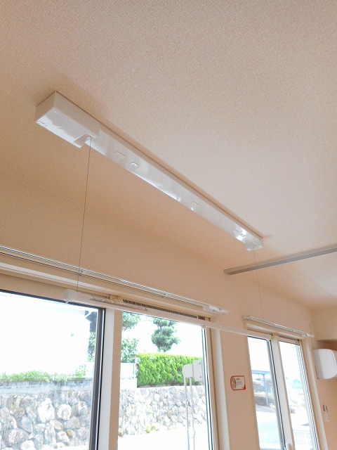 その他設備　室内物干し竿