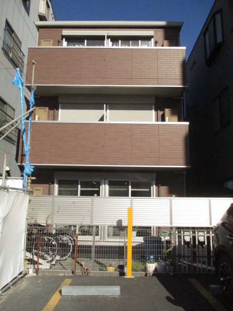 建物外観　南西向き