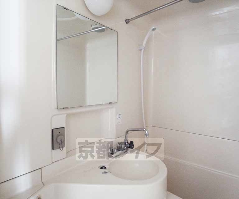 洗面設備　洗面所です