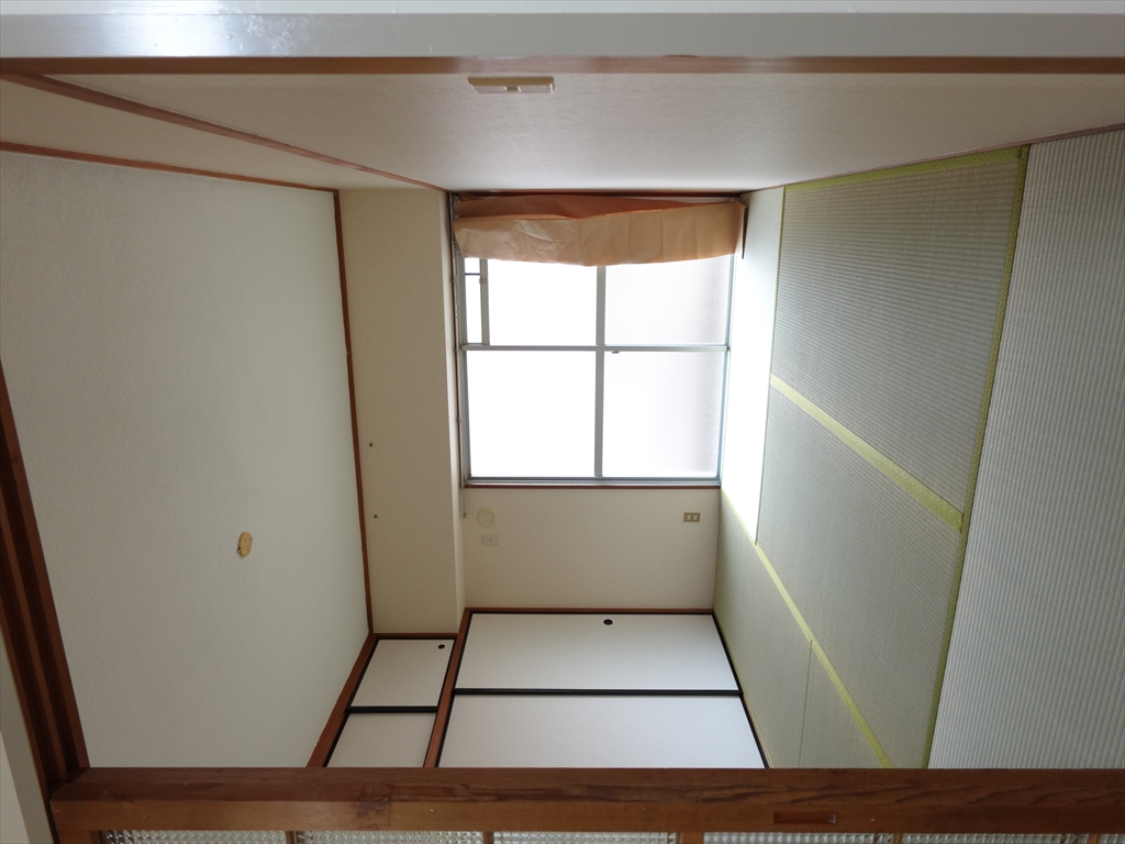 地下鉄東山線 栄駅 徒歩10分 10階建 築46年の内装写真