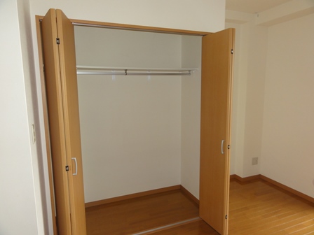 収納　お洋服もかけれますね★