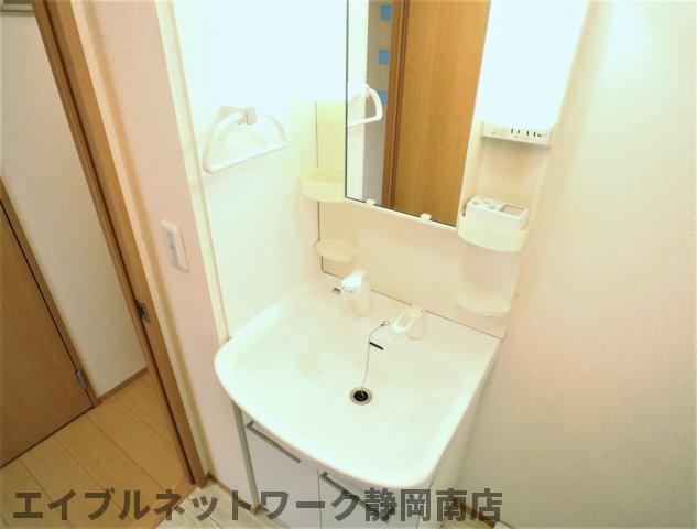 洗面設備　洗面所です