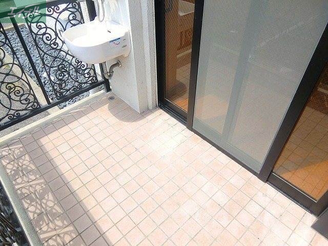 バルコニー　バルコニー