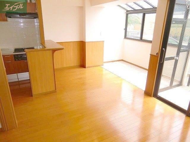 居室・リビング　日当たり良好