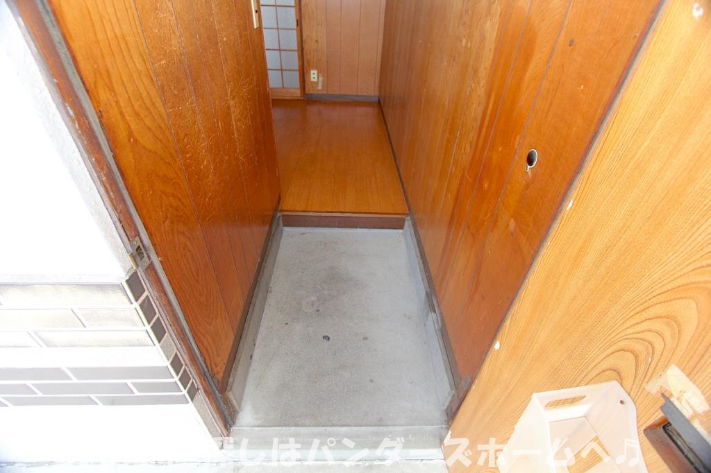 田中コーポの玄関写真