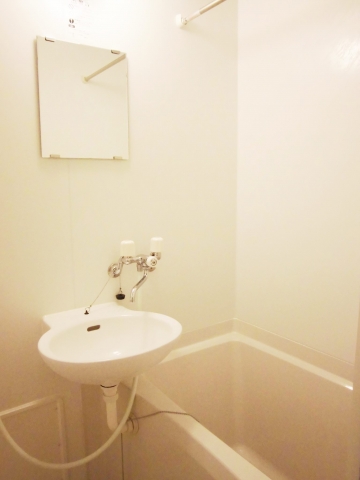 バス・シャワールーム　浴室換気乾燥機付き