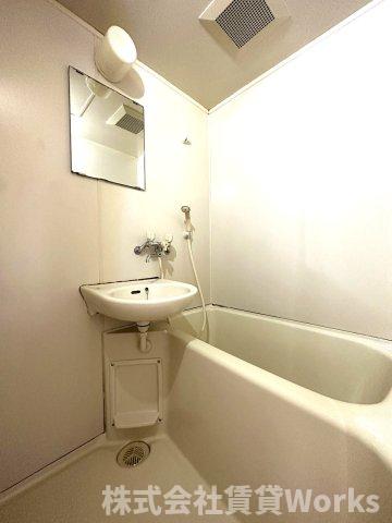 バス・シャワールーム　きれいなお風呂です