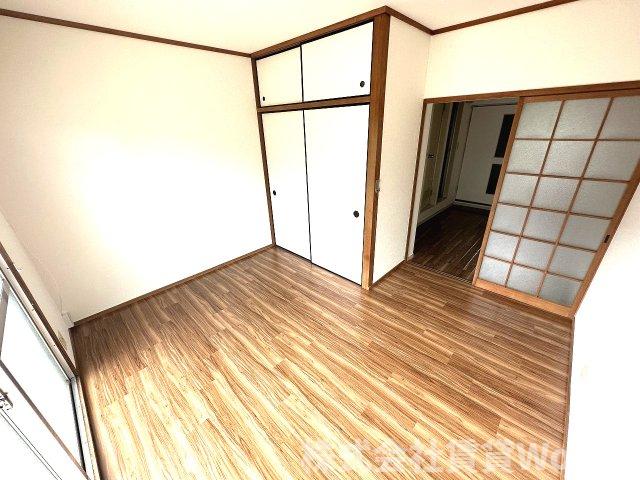 居室・リビング　こちらのリビングで趣味の時間をお楽しみください