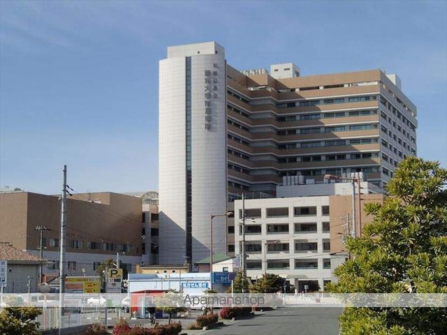 病院　和歌山県立医科大学附属病院（病院）まで1351m