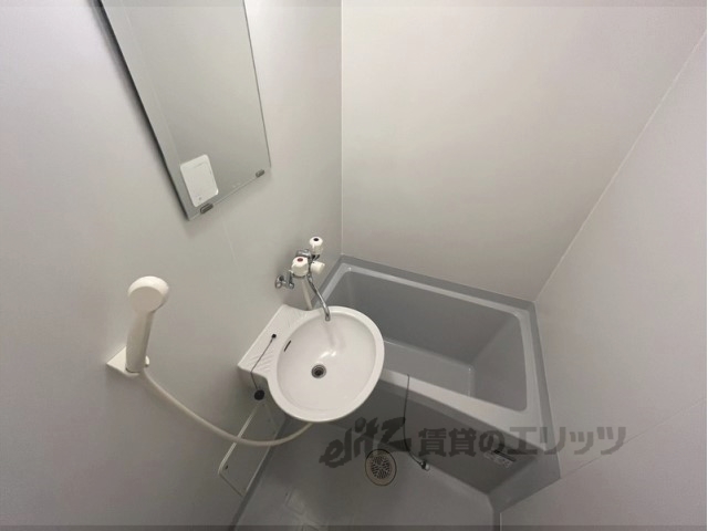 バス・シャワールーム　バス