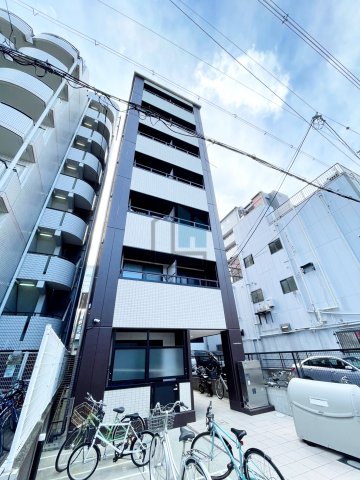 大阪市東成区東中本のマンションの建物外観