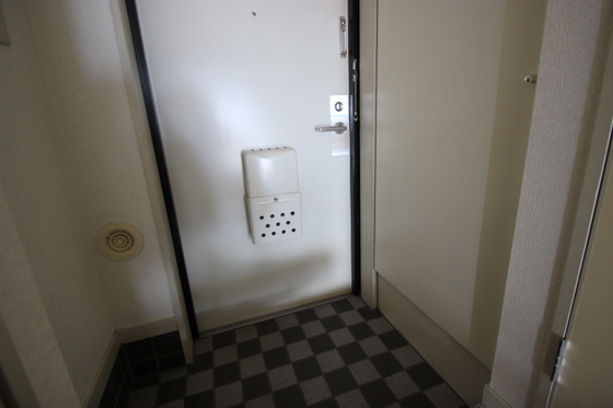 玄関　※他号室の写真になります