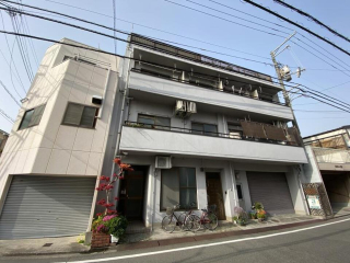 松山市永代町のマンションの建物外観
