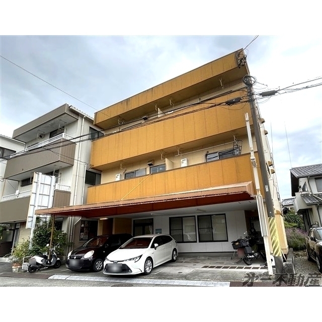 エントランス　建物外観