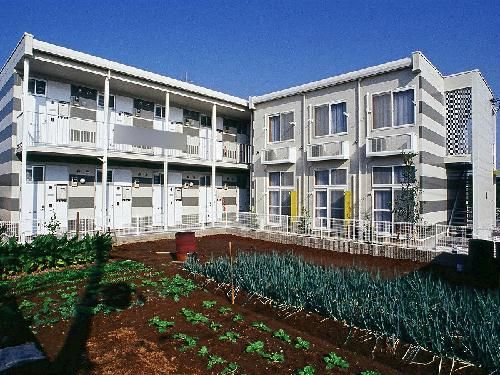 市川市稲荷木のアパートの建物外観