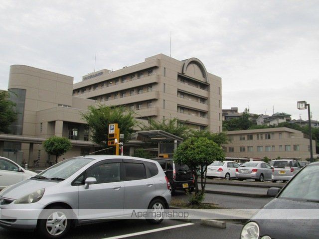 病院　公立学校共済組合四国中央病院（病院）まで313m