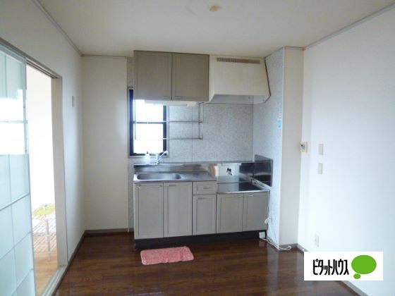 キッチン　※室内写真はモデルルームの為、家具等は付きません