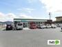 コンビニ　ファミリーマート盛岡三本柳店（コンビニ）まで290m