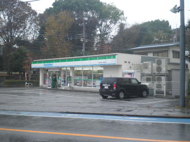 コンビニ　ファミリーマート宇都宮市文化会館前店（コンビニ）まで785m