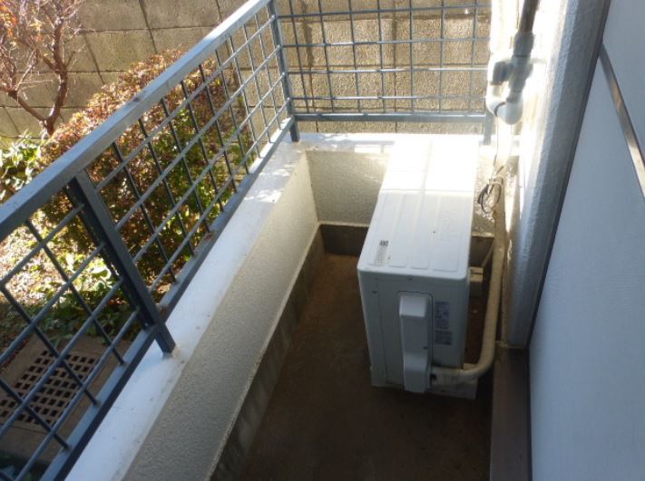 バルコニー　同物件別部屋です