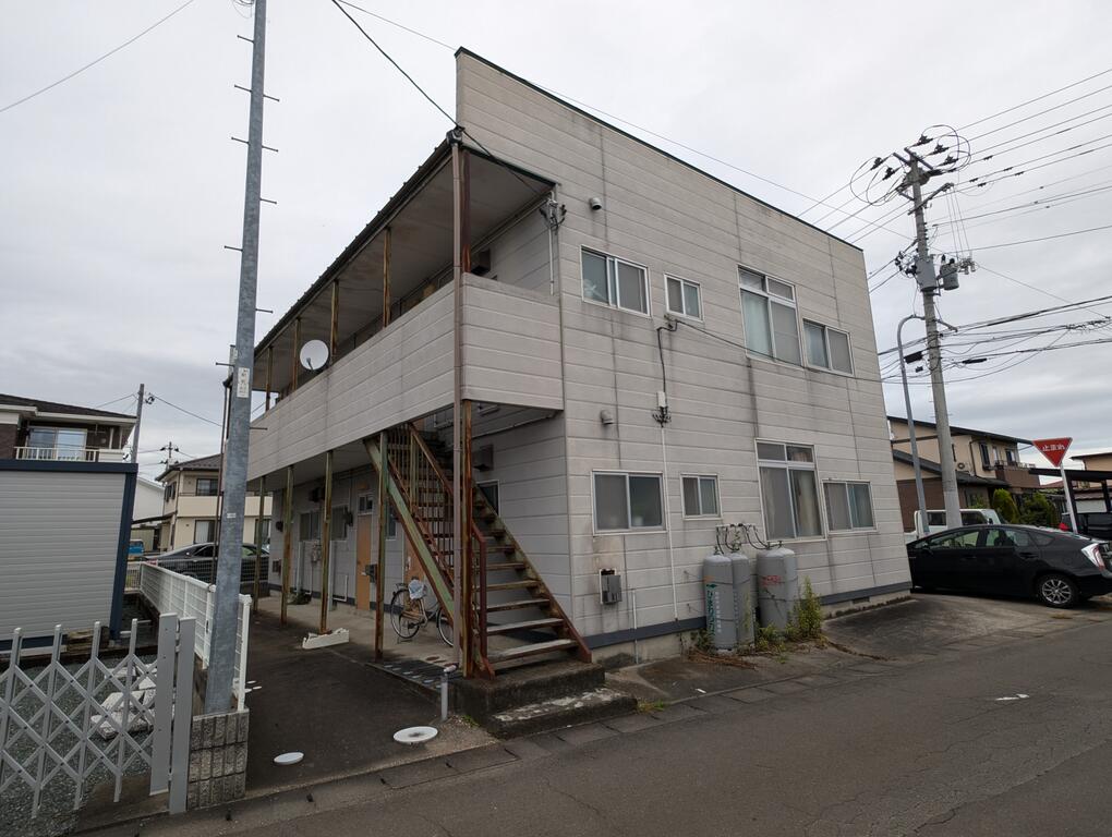 コーポりんどうの建物外観