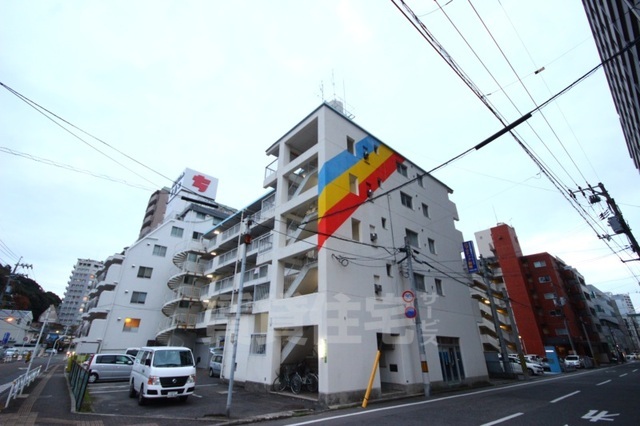 BAUHAUS Ekikita(旧中輪マンションの建物外観