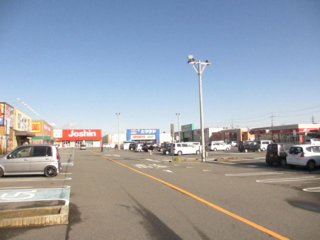 ショッピングセンター　アクロスプラザ鈴鹿（ショッピングセンター）まで880m