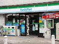 コンビニ　ファミリーマート学南町店（コンビニ）まで65m