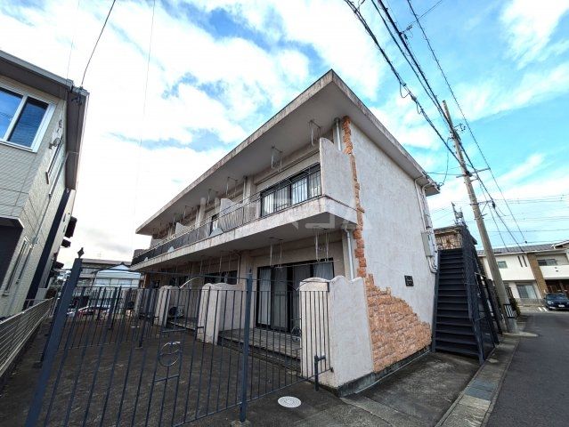 豊田市寿町のアパートの建物外観