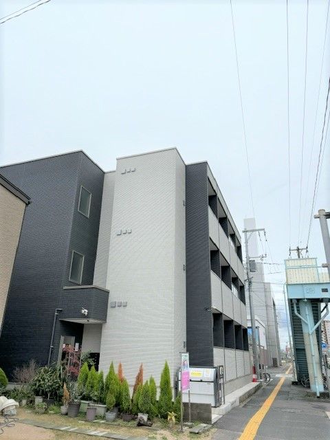 【福山市三吉町南のマンションの建物外観】