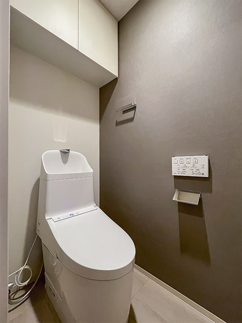 トイレ　※写真は同タイプ住戸です。