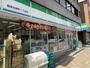コンビニ　ファミリーマート柳屋加納町二丁目店（コンビニ）まで112m