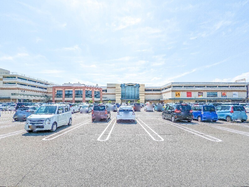 ショッピングセンター　けやきウォーク前橋（ショッピングセンター）まで907m