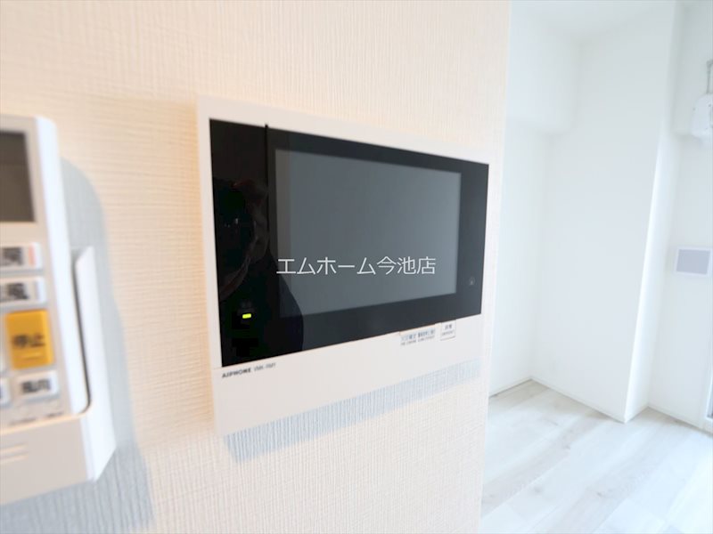 セキュリティ　TVモニター付インターホン