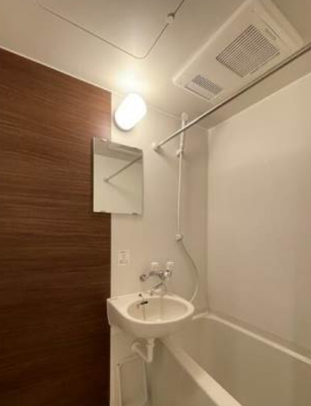 バス・シャワールーム　ＫＡツルミ