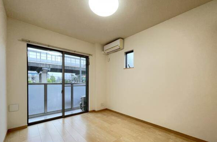 居室・リビング　ＫＡツルミ