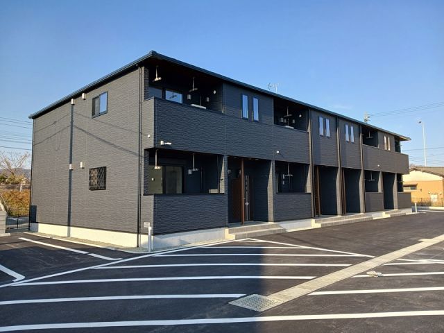 メゾンプレステージＧＴＯ玉名IIIの建物外観