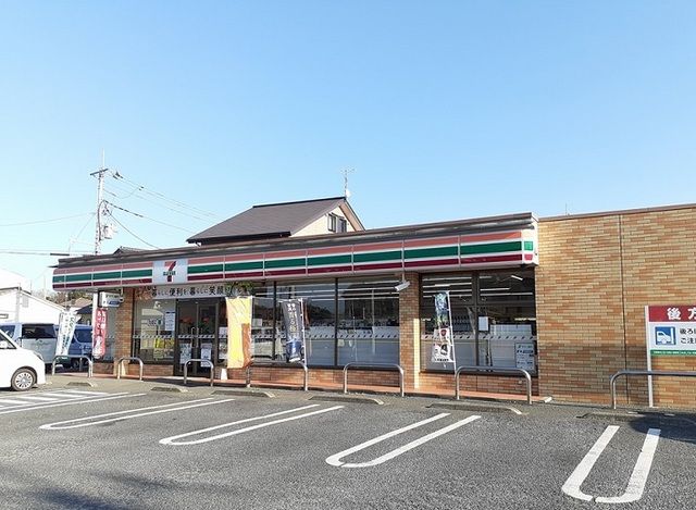コンビニ　セブンイレブン（コンビニ）まで100m