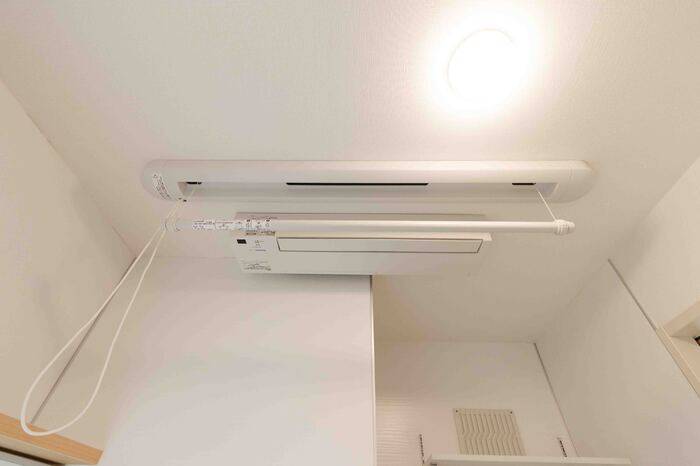 その他設備　雨の日に大活躍の部屋干しファン！