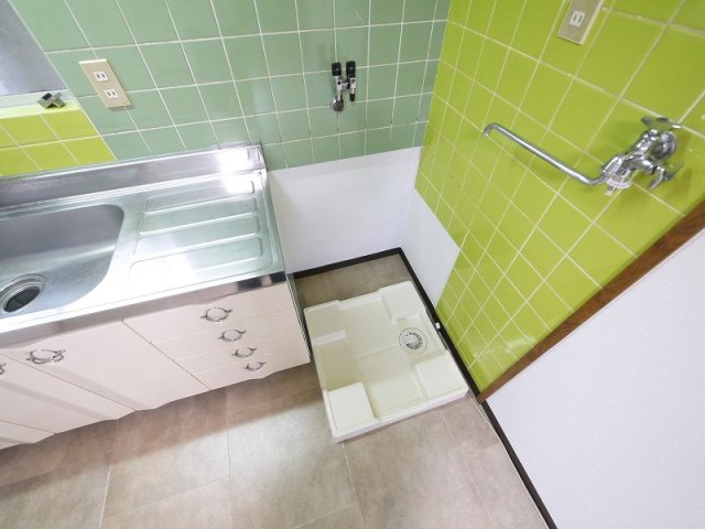 その他設備　嬉しい室内洗濯機置き場があります。