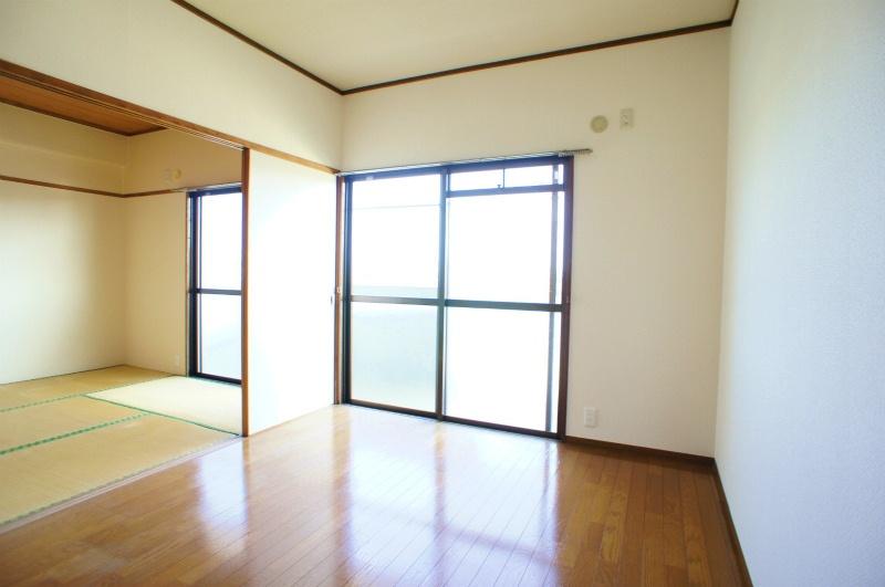 居室・リビング　ゆったりとした居間です