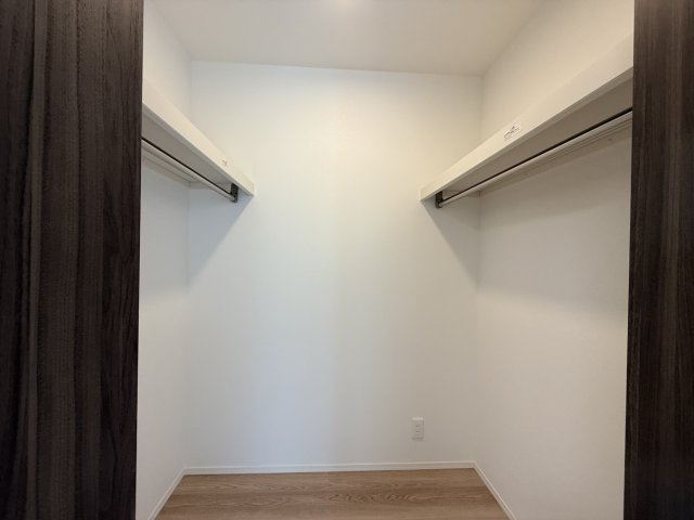 収納　同物件別号室の写真です。