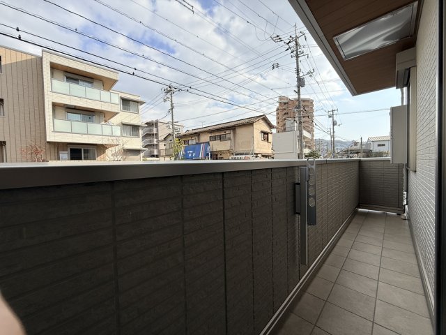 バルコニー　同物件別号室の写真です。