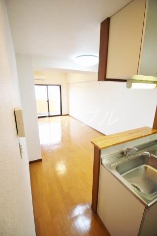 居室・リビング　人気のカウンターキッチン仕様