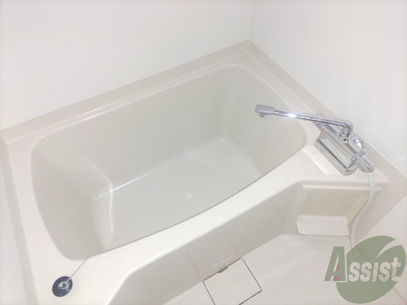 バス・シャワールーム　１人暮らしにはピッタリのサイズ感ですね！