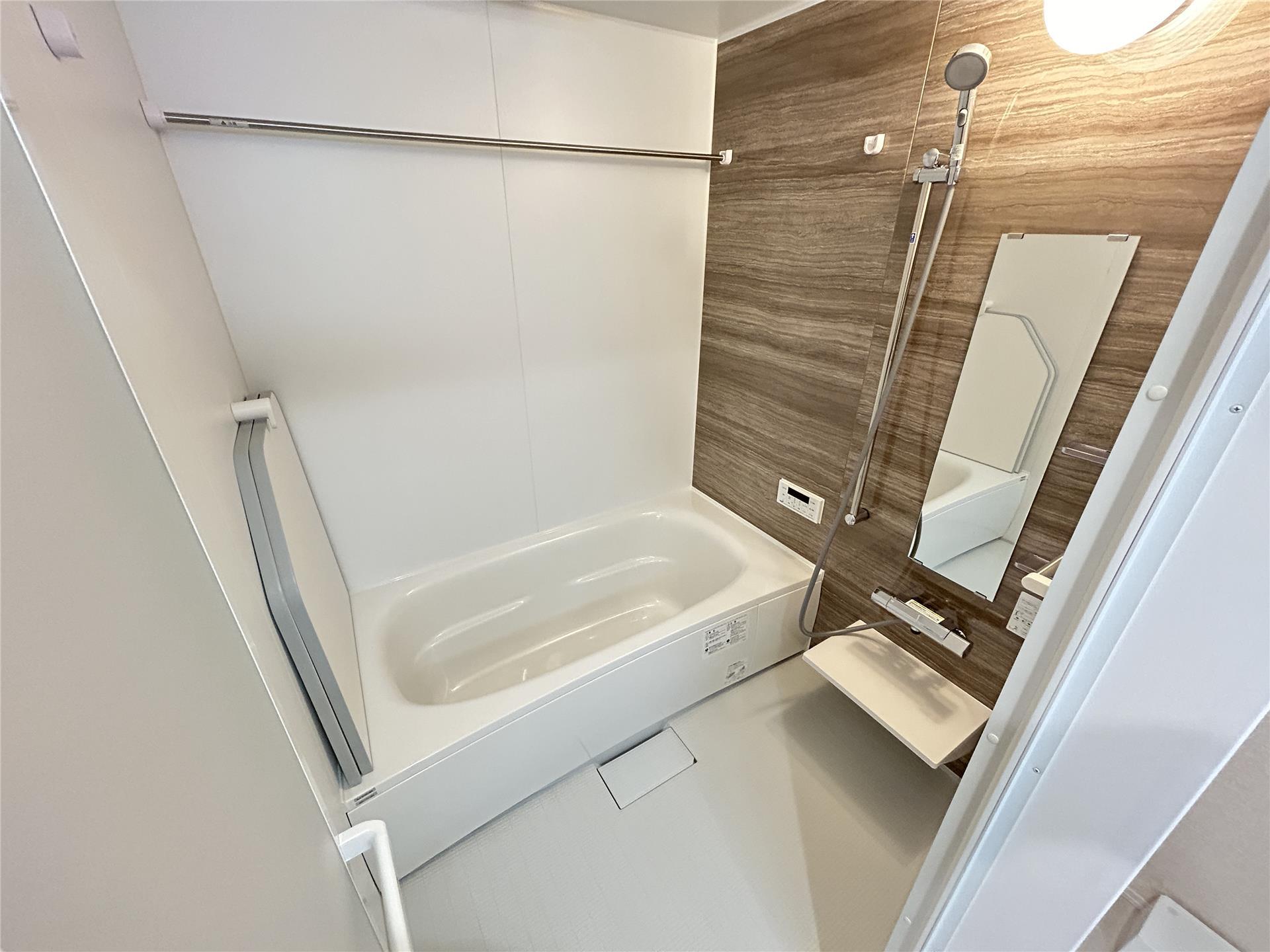 バス・シャワールーム　浴室