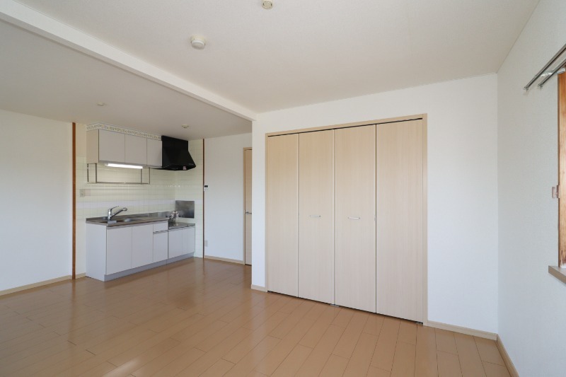 居室・リビング　図面と現状に相違がある場合には現状を優先