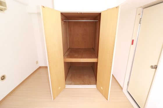 収納　※別号室の写真です。