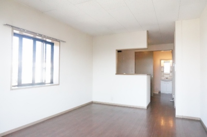 居室・リビング　図面と現状に相違がある場合には現状を優先